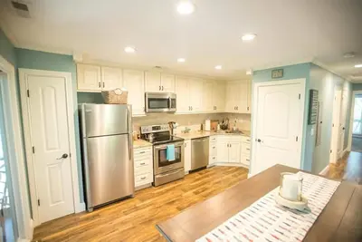 Image de Remodeled Lakefront Woodson Bend Condo- 92-2 Eagle Drive