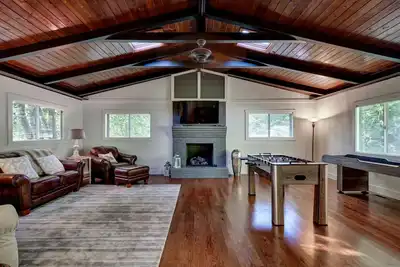 Image de Creekside Cabin is 1m to Lake Glenville, 6m to Cashiers, 16m to Highlands