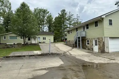 Image de Prestige-Twin lake Retret-Vue sur le bois-Cottage-Salle de bain privée séparée