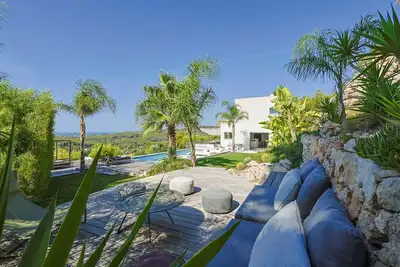 Image de Villa Contemporaine vue Mer-Vignobles Piscine-Spa