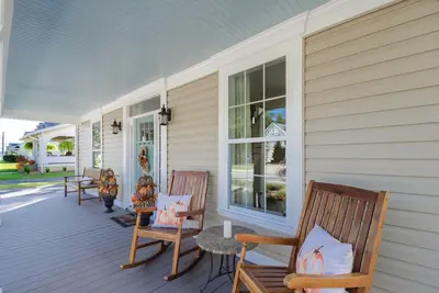 Image de New! Charming Farm House in Historic Kent Island