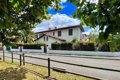 Biarritz-Anglet, Appt T3 indépendant, quartier résidentiel calme.