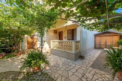 Bel appartement de 2 chambres à Zadar