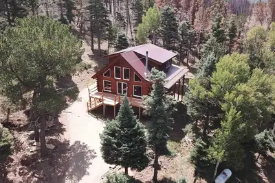 Image de Spacious cabin in gated community.