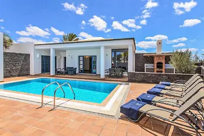Image de Belle maison à Playa Blanca avec sauna