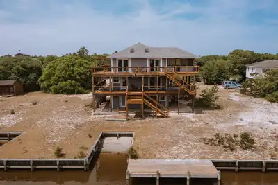 Fall Special Canal Front  Advance Well Water  Pet Friendly Paddle Board