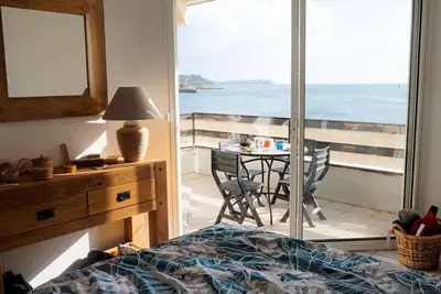 Image de Appartement avec Terrasse, Wifi Ă 50m de la Mer - Perros-Guirec