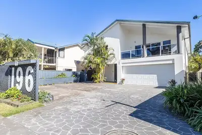 Image de Dolphin Lagoon, 196 Soldiers Pt Rd - Luxury Escape
