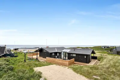 Image de Superbe maison à Hjørring avec sauna