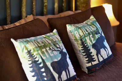Image de Cabin on Mountain Farm with farm animals