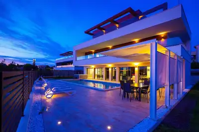 Luxury Villa Eligo near Medulin with private pool and sea view