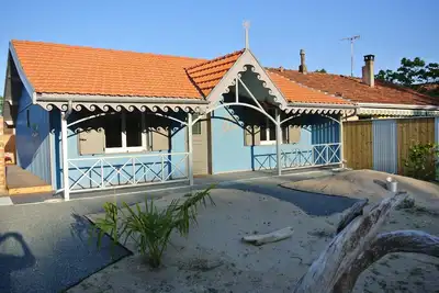 Image de Esprit De La Vague Avec Piscine