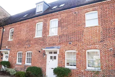 Image de Townhouse with shared Indoor swimming pool & gym