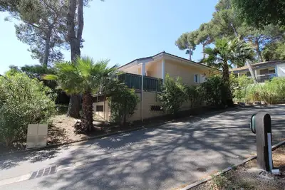 Image de Maison californienne pour 6 personnes dans le domaine Parc Oasis Ă Gassin