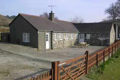 Image de Converted Outbuildings - Penlon Cottage