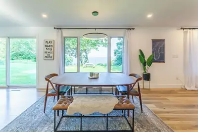 Image de Private Beach! Modern, Secluded, Panoramic View, Hi-Speed WiFi on Lake Michigan