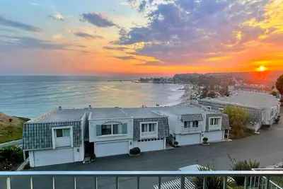 Image de Ocean & beach views - 3 bdrm townhouse overlooking Dana Point