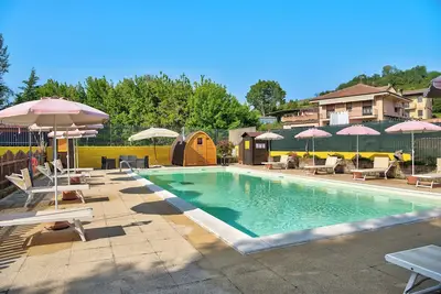Image de Magnifique \"appartement Iris\" dans le Piémont, avec piscine, jardin et sauna communs