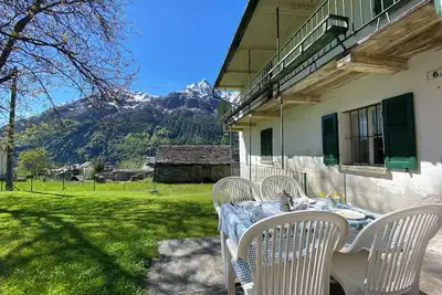 Image de Appartement \"La Casa di Sissy\" avec vue sur le jardin et les montagnes, Wi-Fi, Jardin et Terrasse