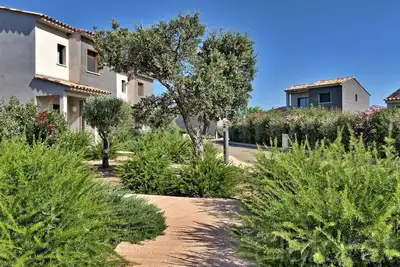 Image de Villa « Cairn » à San Ciprianu Corse du Sud - Piscine & Plage