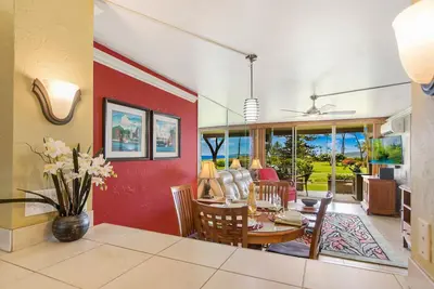 Image de Menehune Shores 124 - Great Beach Front Resort with Beautiful Resort Grounds!
