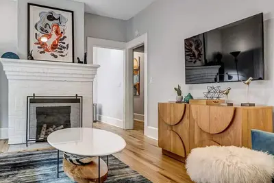 Image de Forth House - charming 2 Br apt in historic Spr! ! !