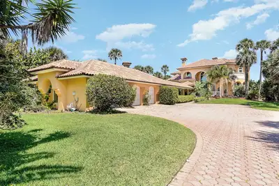 Image de Beautiful Beach 5-bedroom House with WiFi and Ac in wonderful Indialantic!
