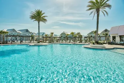 Image de Let It Beach Highly Rated on Service and Location Heated Pool and Golf Cart
