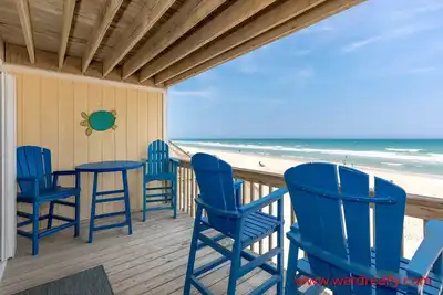 Image de Beachfront Bliss - Oceanfront 1 Br/1. 5 Ba at The Surf Condos!