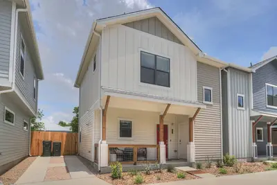 Image de Luxury & Modern Monthly Rental near Downtown