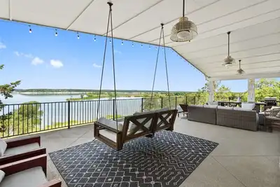 Image de Paradise by the lake - Lonestar Lakehouse