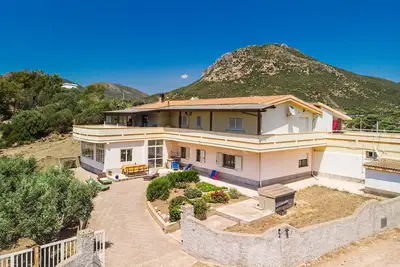 Image de Appartement \"Casa Carmelo\" près de la plage avec connexion Wi-Fi, jardin et terrasse