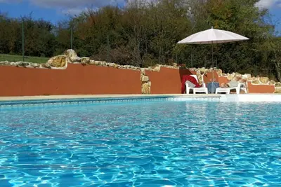 Image de Ancien moulin avec piscine, terrasse, jardin privatif et petite île - près des étangs de la Brenne