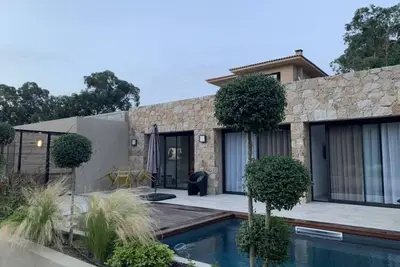 Image de Suite Appartement d'hotes 2 à 5 personnes - Piscine chauffée privée