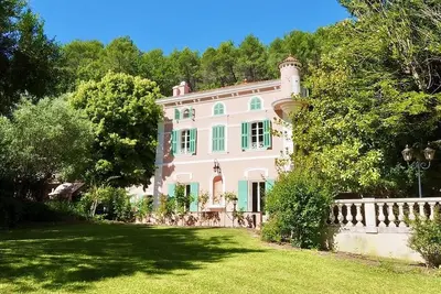 Image de Mansion of character