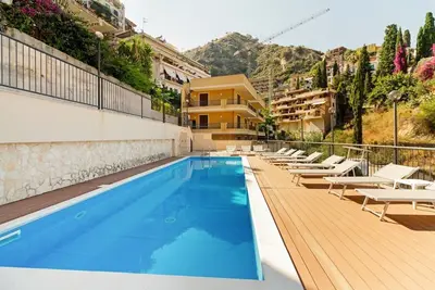Taormina Calipso Seaview With Private Parking