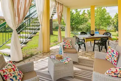 Regarda - \"Casa Diamante\" in Lazise with private garden