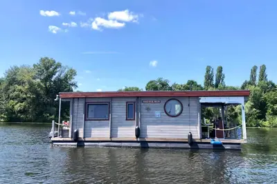 Image de Vacation on the Havel houseboat \"NautikHus\"