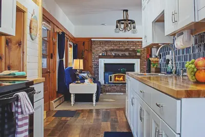 Image de Lighthouse Point ⚓️🐠- 5 Br Lake House 🏖 w/Sup & w/wi-fi!