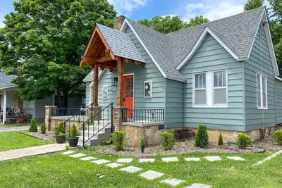 Image de The Nook on Main ~ Walk to restaurants and shops!