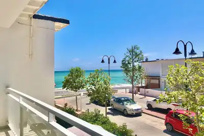 Image de La Cala Beach Home - beachfront few steps away from the sandy beach