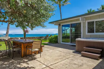 Image de Hale Oka Nunu: Oceanfront Private, Spacious Paradise North Shore Home w/ Hot Tub
