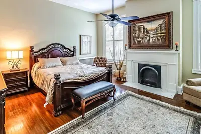 Image de The Litz Mansion Room #10 - The Nicketti Johnston Room