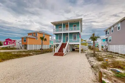 Image de Cozy Retreat Steps from Pool - Central Ac, Washer/Dryer & WiFi