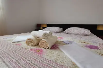 Appartement de deux chambres prés de la plage Vinisce, Trogir (A-4288-c)