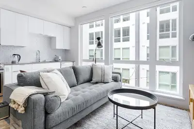 Image de Hip Oakland Studio w/ Ac, W/D, Gym, Coworking, near Bart, by Blueground