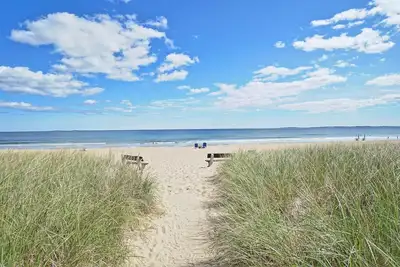 Image de Sea View Escape #23 by Bayley Vacation Rentals