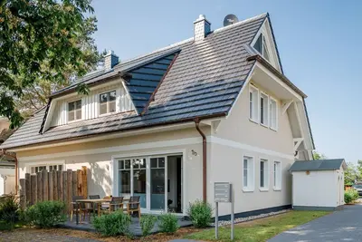 Image de 8 small pegs, cozy vacation home near the forest and beach