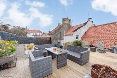 Fabulous three-storey townhouse with stunning outside space and amazing views