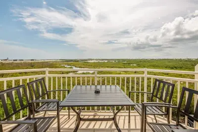 Image de Parking, Pool & Pet Friendly - The Grand Turk